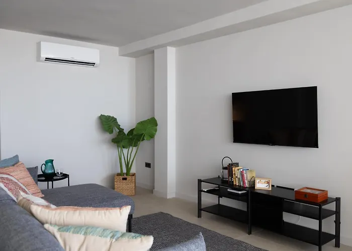 Luminoso Atico En El Centro アパート