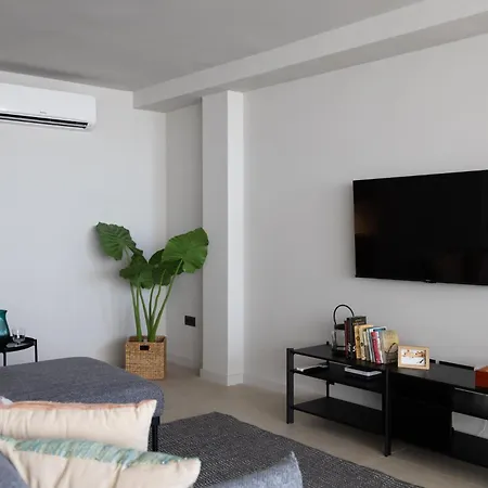 Luminoso ático En El Centro Appartamento